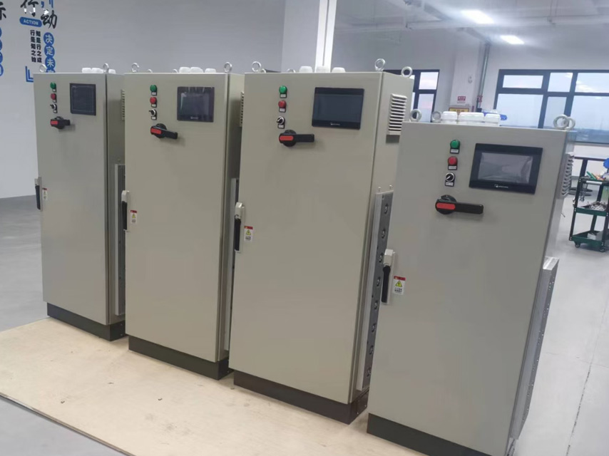 落地式中频控制器安装现场